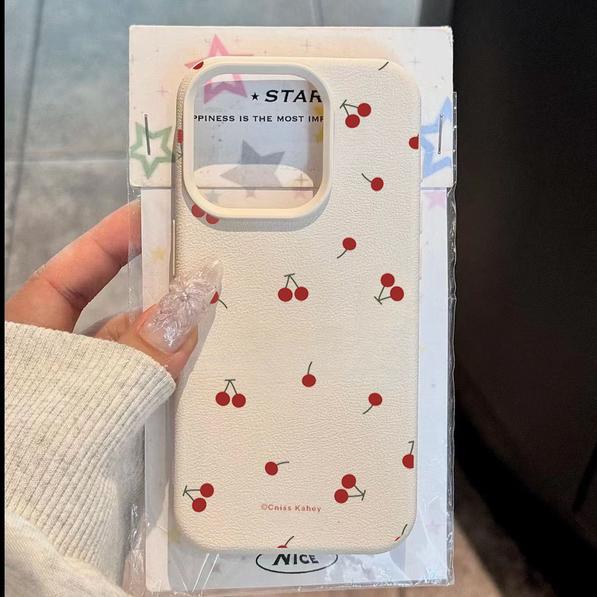 Sevimli Karikatür Kiraz Lichee - Samsung Galaxy A55 incelemesi ve fiyatı
